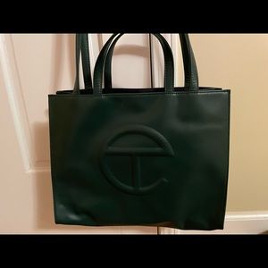 Medium olive Telfar medium shopper. Like new used few times. Includes tags bag